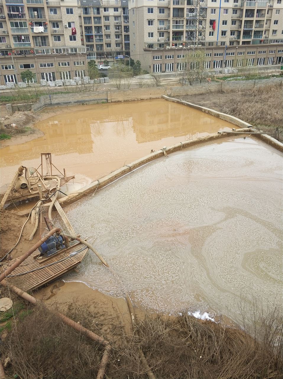 天台沉淀池淤泥清理-厂区废水池淤泥清淤
